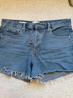 Universal thread size 12 Denim Women’s black Shorts